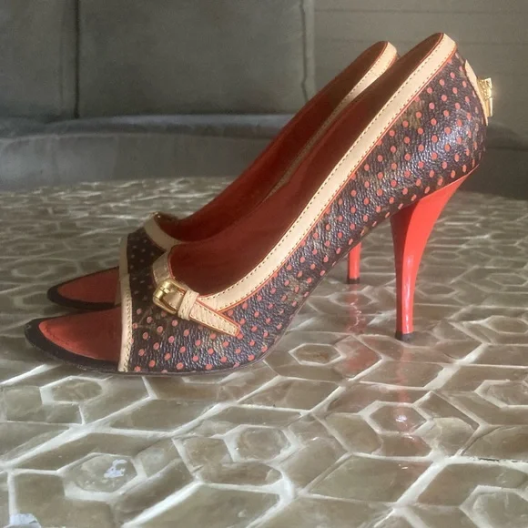 LOUIS VUITTON Limited Edition Fuchsia Monogram Perforated Open-Toe Pumps